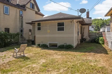 1257 7th Street E Saint Paul MN 55106