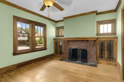 1257 7th Street E Saint Paul MN 55106