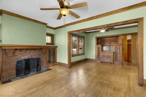 1257 7th Street E Saint Paul MN 55106
