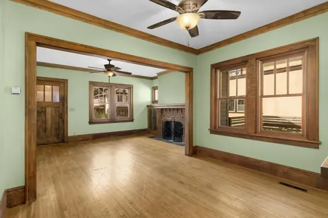 1257 7th Street E Saint Paul MN 55106