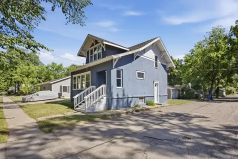 1310 11th Avenue S Fargo ND 58103