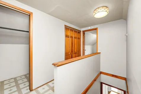 319 Annapolis Street E West Saint Paul MN 55118