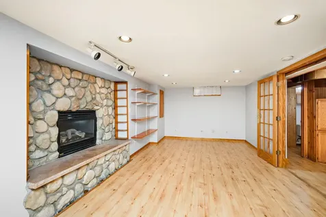 319 Annapolis Street E West Saint Paul MN 55118