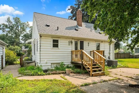319 Annapolis Street E West Saint Paul MN 55118