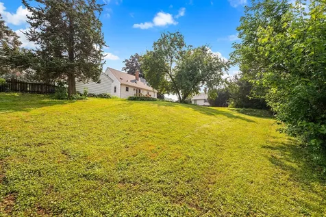 319 Annapolis Street E West Saint Paul MN 55118