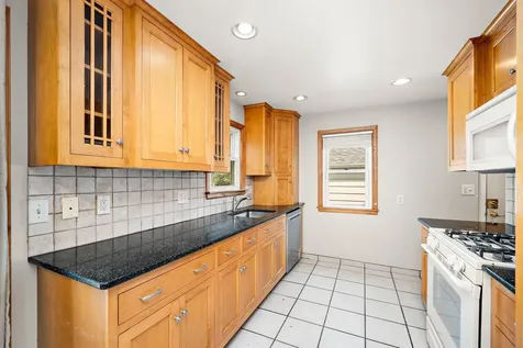 319 Annapolis Street E West Saint Paul MN 55118