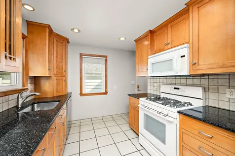 319 Annapolis Street E West Saint Paul MN 55118