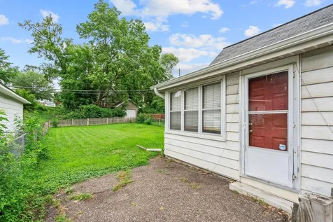 346 Geranium Avenue E Saint Paul MN 55130