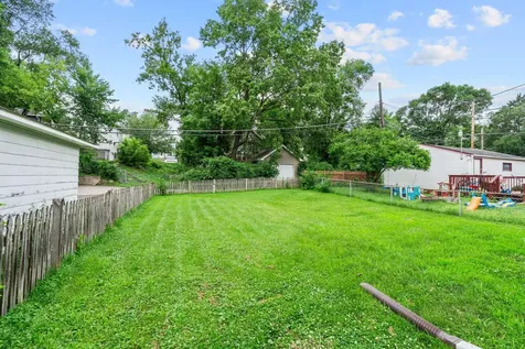 346 Geranium Avenue E Saint Paul MN 55130