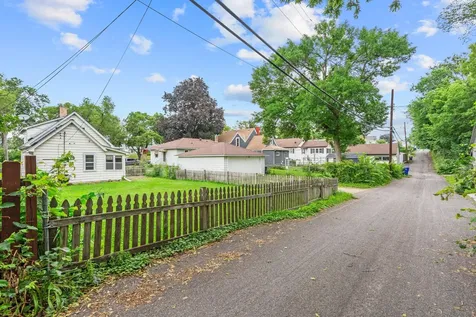 346 Geranium Avenue E Saint Paul MN 55130