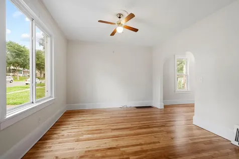 346 Geranium Avenue E Saint Paul MN 55130
