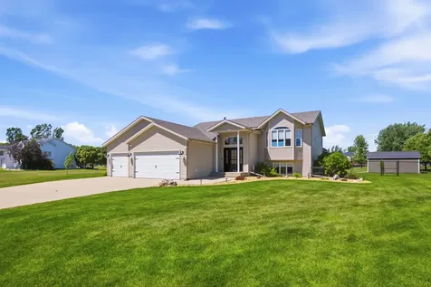 224 Chestnut Drive Horace ND 58047