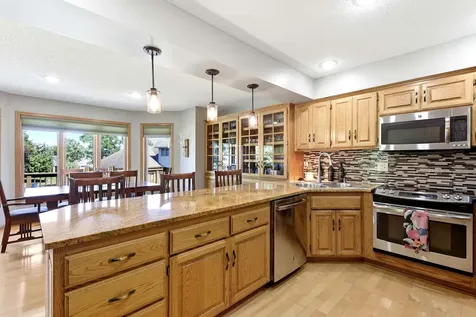 313 Wyndham Circle W New Brighton MN 55112