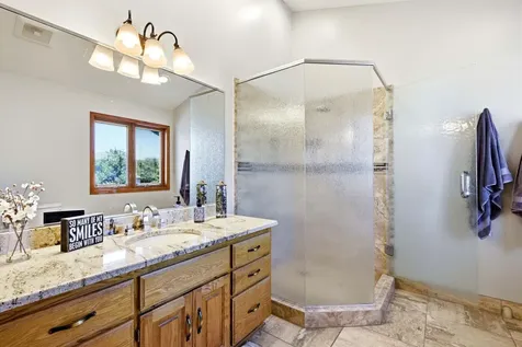 313 Wyndham Circle W New Brighton MN 55112