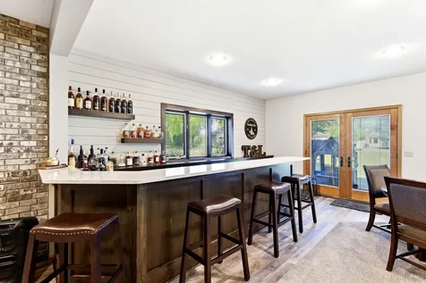 313 Wyndham Circle W New Brighton MN 55112