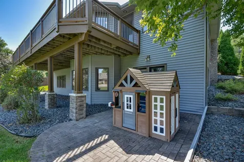 313 Wyndham Circle W New Brighton MN 55112