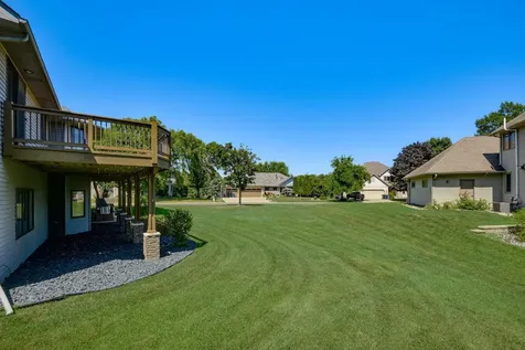 313 Wyndham Circle W New Brighton MN 55112