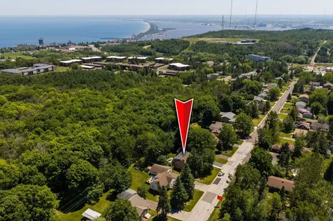 708 N Blackman Avenue Duluth MN 55811