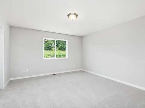 913 Harvest Drive SW Lonsdale MN 55046