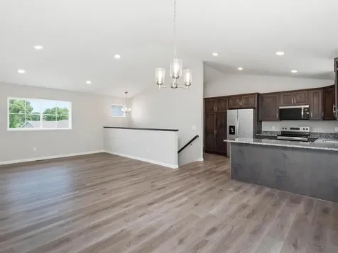 913 Harvest Drive SW Lonsdale MN 55046