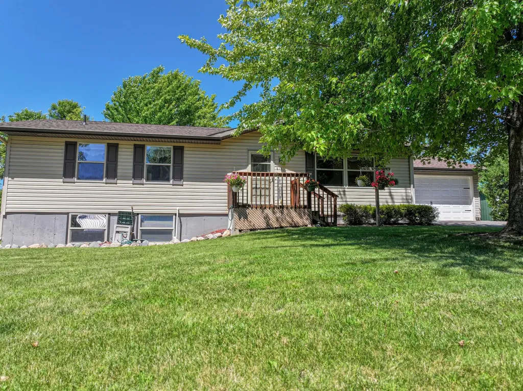 611 E Nestor Street Osakis MN 56360