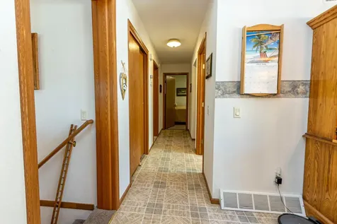 611 E Nestor Street Osakis MN 56360