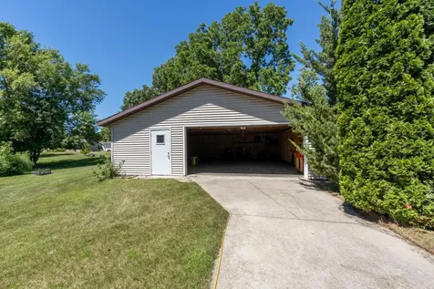 611 E Nestor Street Osakis MN 56360