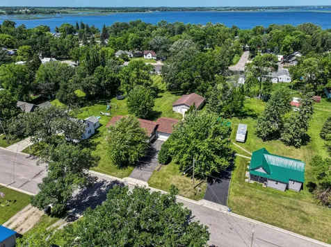 611 E Nestor Street Osakis MN 56360