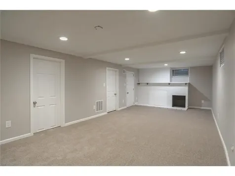 6418 Knoll St N Golden Valley MN 55427