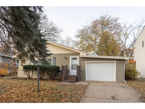 6418 Knoll St N Golden Valley MN 55427
