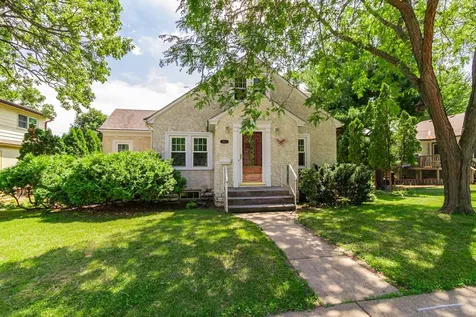 1017 Main Street NW Elk River MN 55330