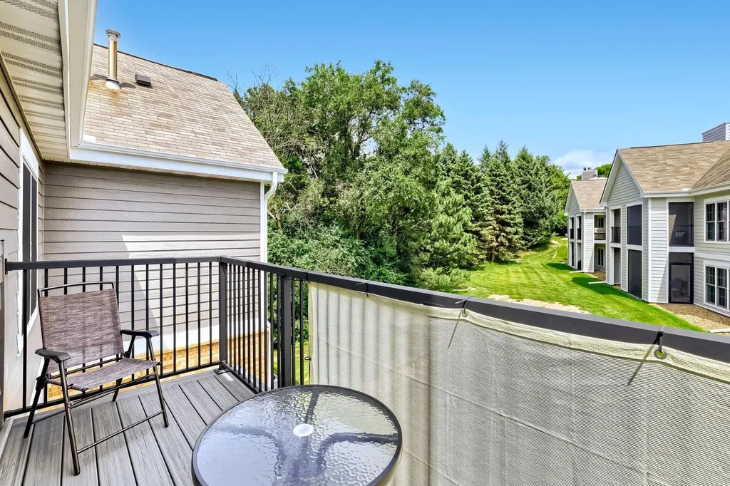 6010 Chasewood Parkway Hopkins MN 55343