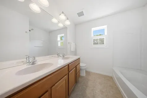 2489 Eyrie Drive Woodbury MN 55129