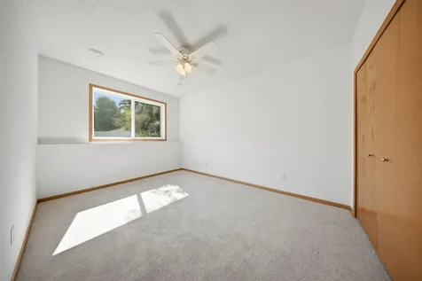 2489 Eyrie Drive Woodbury MN 55129
