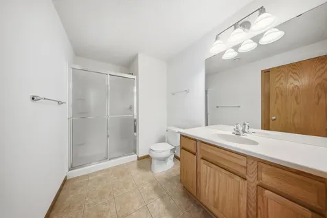 2489 Eyrie Drive Woodbury MN 55129