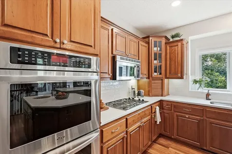6690 Brenden Court Chanhassen MN 55317