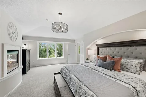 6690 Brenden Court Chanhassen MN 55317