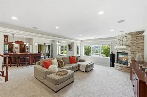 6690 Brenden Court Chanhassen MN 55317