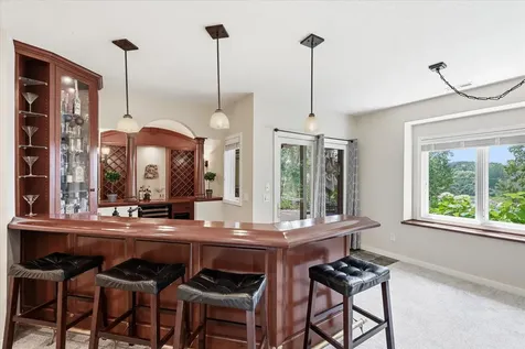 6690 Brenden Court Chanhassen MN 55317