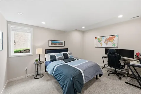 6690 Brenden Court Chanhassen MN 55317