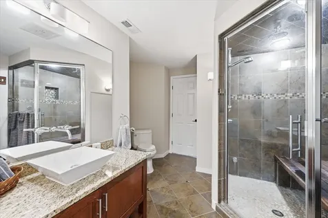 6690 Brenden Court Chanhassen MN 55317