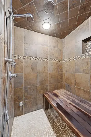 6690 Brenden Court Chanhassen MN 55317