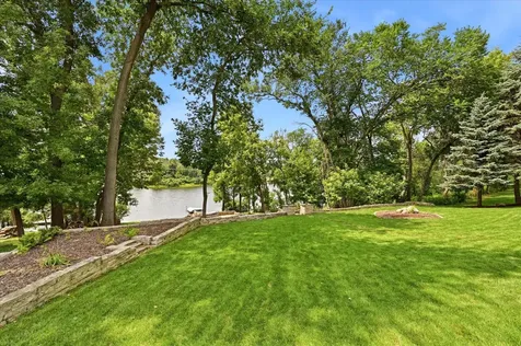 6690 Brenden Court Chanhassen MN 55317