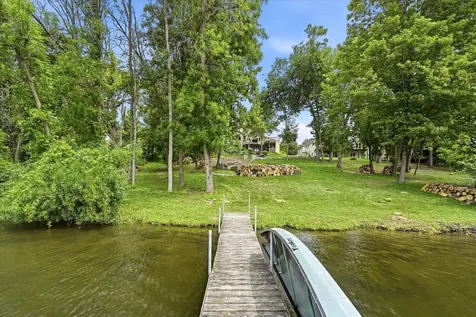 6690 Brenden Court Chanhassen MN 55317