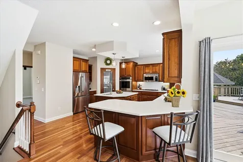 6690 Brenden Court Chanhassen MN 55317