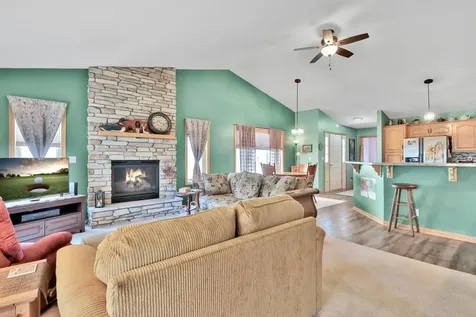 13433 Newlander Avenue Lindstrom MN 55045