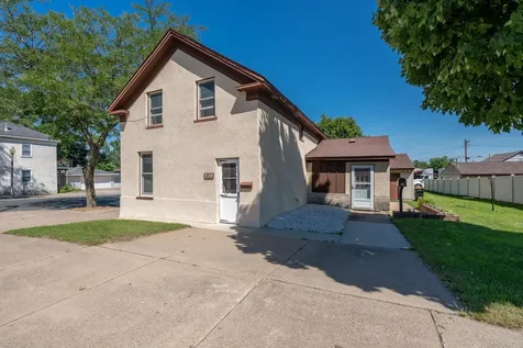 239 3rd Avenue W Shakopee MN 55379