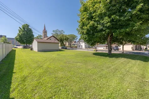 239 3rd Avenue W Shakopee MN 55379