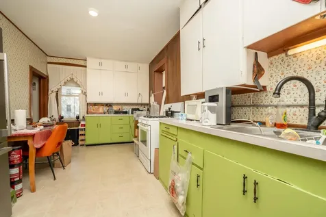239 3rd Avenue W Shakopee MN 55379