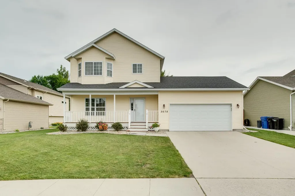 2678 57th Avenue S Fargo ND 58104